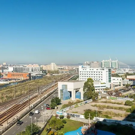 Modern 2 Bedroom With Balcony And Amazing Views * Lisboa