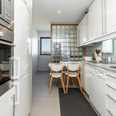 Modern 2 Bedroom With Balcony And Amazing Views